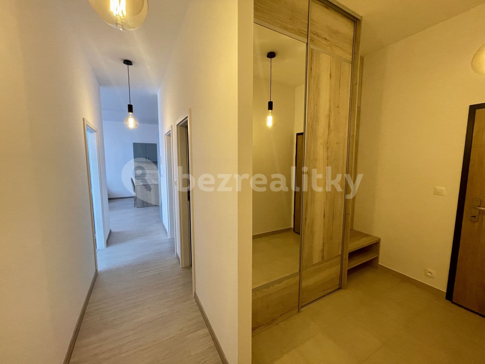 Pronájem bytu 2+1 62 m², Tomášikova, Ružinov, Bratislavský kraj Pronájem bytu 2+1 62 m², Tomášikova, Ružinov, Bratislavský kraj
