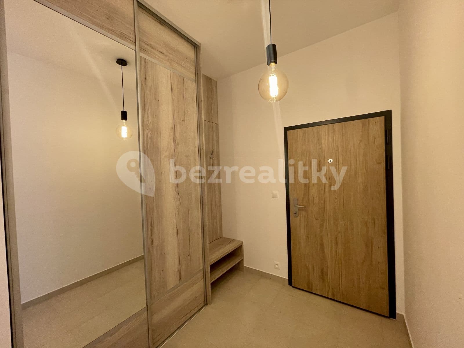 Pronájem bytu 2+1 62 m², Tomášikova, Ružinov, Bratislavský kraj Pronájem bytu 2+1 62 m², Tomášikova, Ružinov, Bratislavský kraj