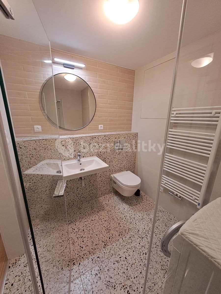 Pronájem bytu 2+kk 56 m², V Háji, Praha, Praha Pronájem bytu 2+kk 56 m², V Háji, Praha, Praha