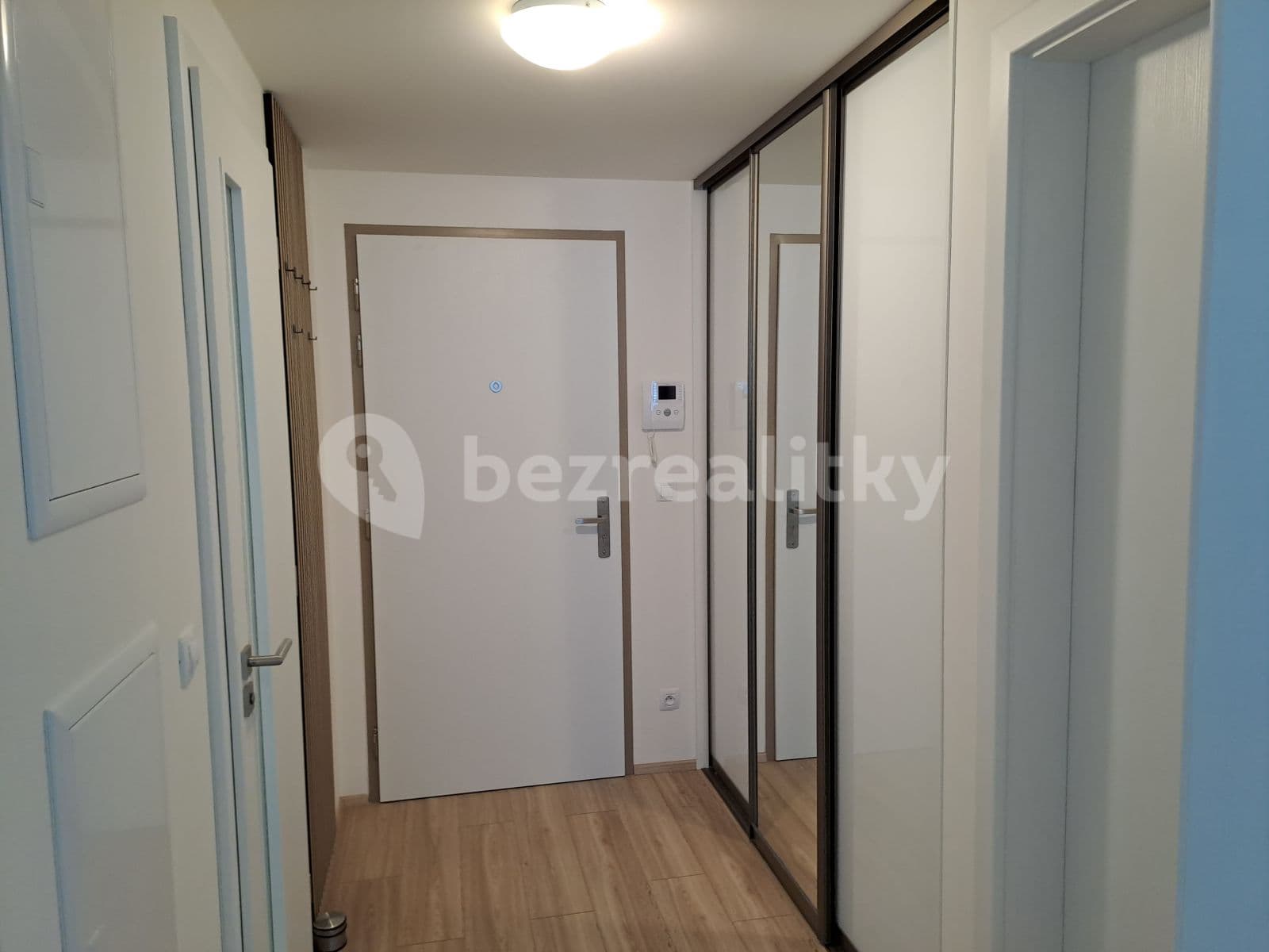 Pronájem bytu 2+kk 56 m², V Háji, Praha, Praha Pronájem bytu 2+kk 56 m², V Háji, Praha, Praha