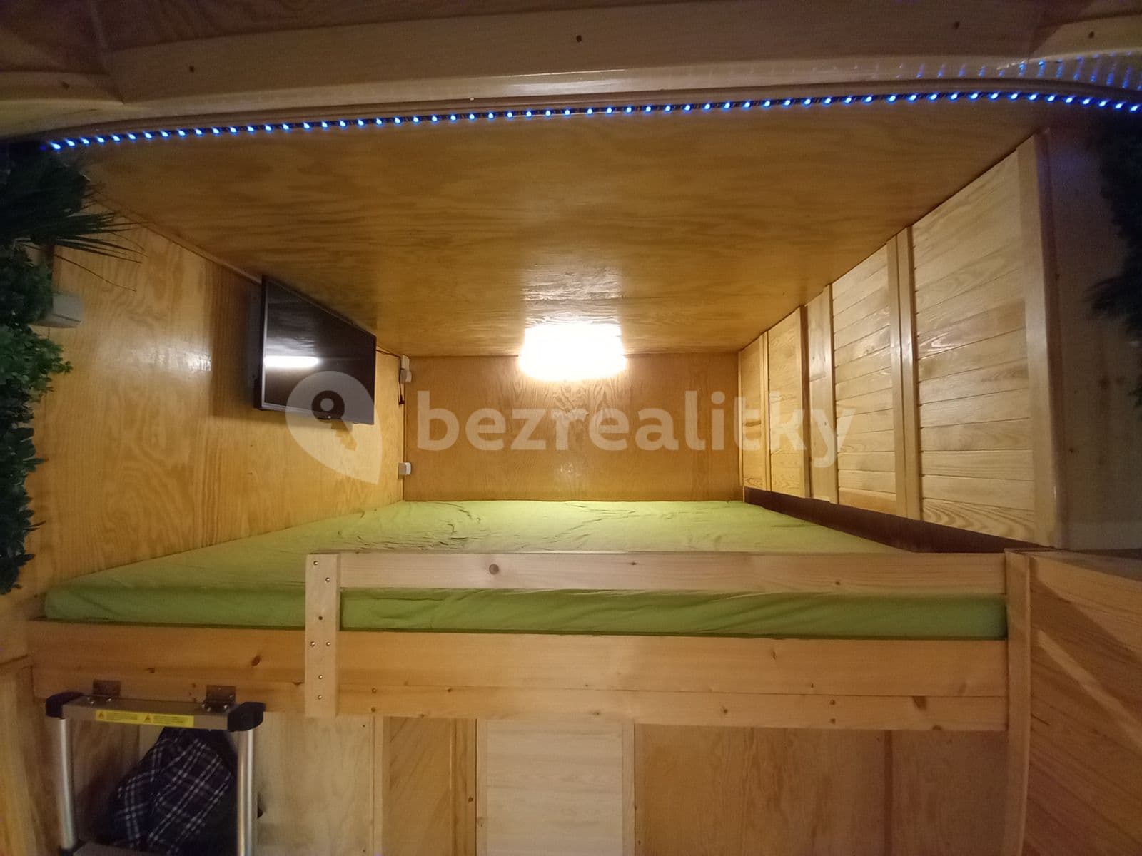 Pronájem bytu 1+kk 12 m², Branické náměstí, Praha, Praha Pronájem bytu 1+kk 12 m², Branické náměstí, Praha, Praha