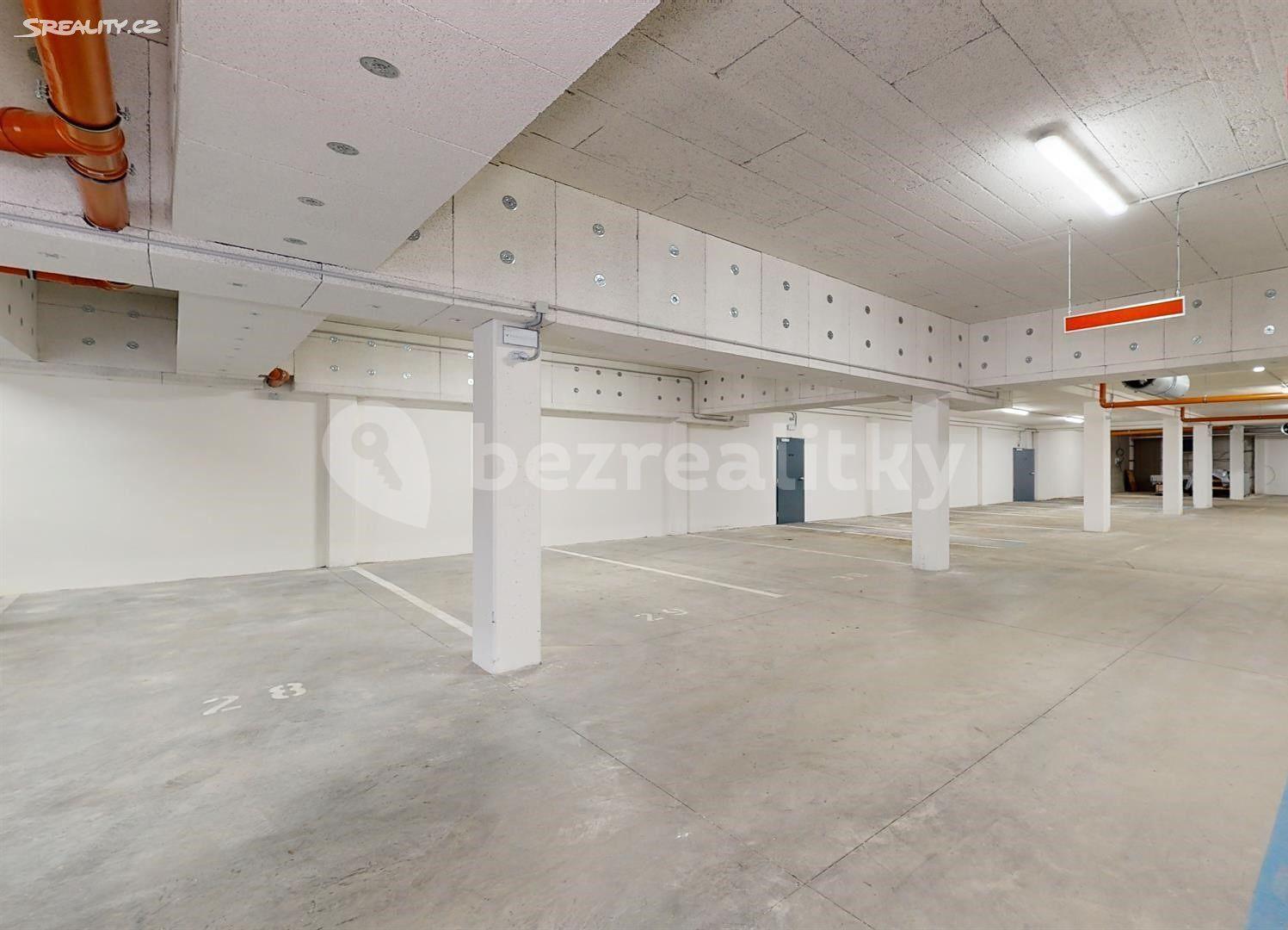 Pronájem garáže 12 m², Nepilova, Beroun, Středočeský kraj