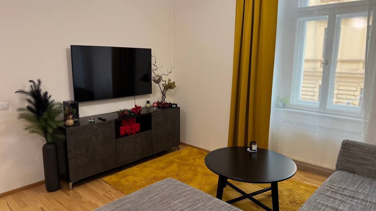 Pronájem bytu 2+kk 57 m², Tyršova, Praha, Praha Pronájem bytu 2+kk 57 m², Tyršova, Praha, Praha