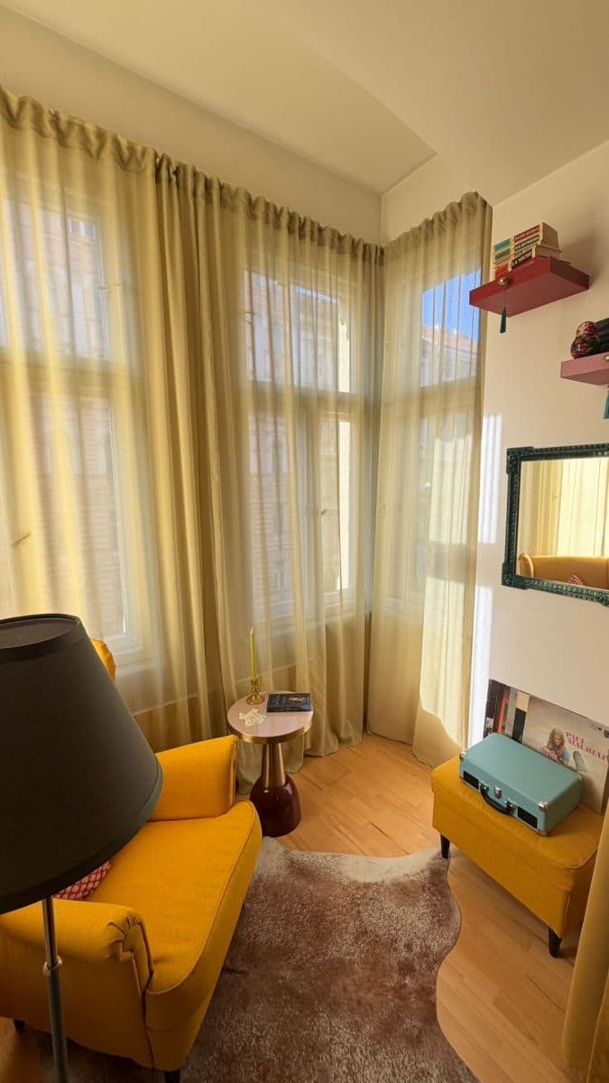 Pronájem bytu 2+kk 57 m², Tyršova, Praha, Praha Pronájem bytu 2+kk 57 m², Tyršova, Praha, Praha