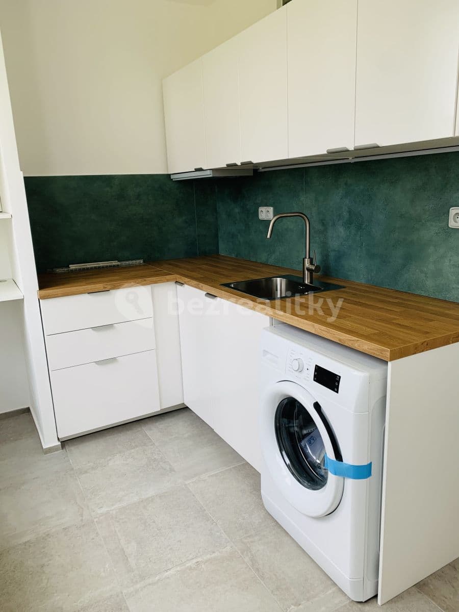 Pronájem bytu 1+1 36 m², K Hájku, Nová Paka, Královéhradecký kraj Pronájem bytu 1+1 36 m², K Hájku, Nová Paka, Královéhradecký kraj