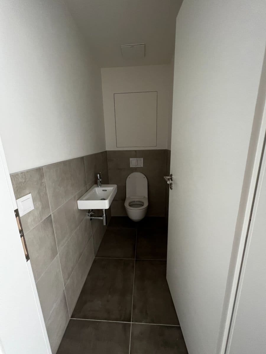 Pronájem bytu 2+kk 63 m², Důlní, Ostrava, Moravskoslezský kraj Pronájem bytu 2+kk 63 m², Důlní, Ostrava, Moravskoslezský kraj