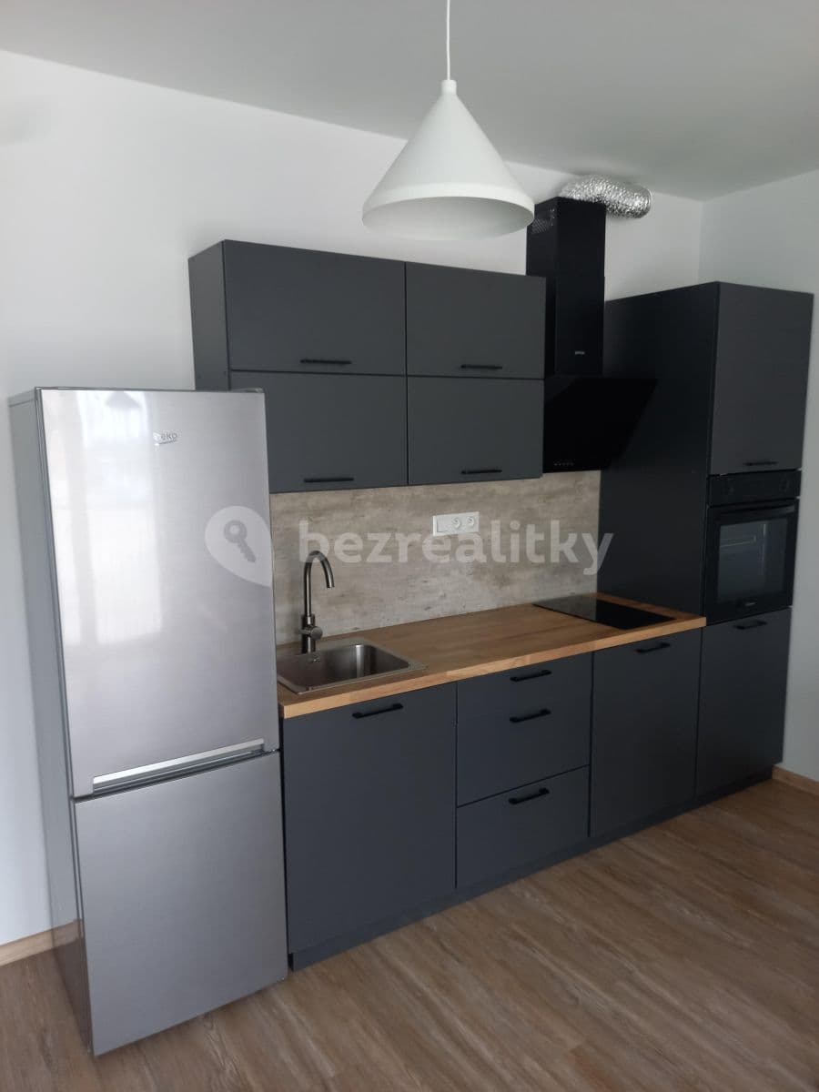 Pronájem bytu 1+kk 31 m², U Potoka, Mělník, Středočeský kraj Pronájem bytu 1+kk 31 m², U Potoka, Mělník, Středočeský kraj