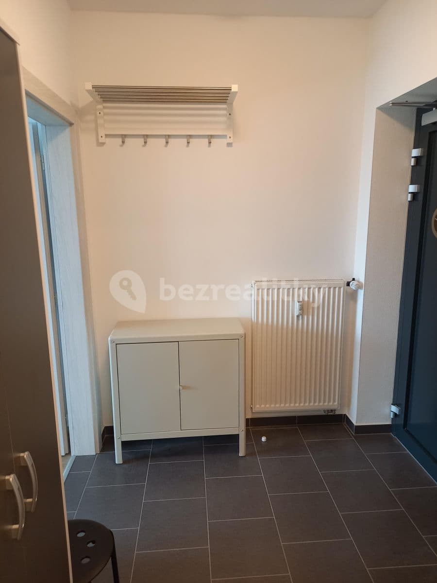 Pronájem bytu 1+kk 31 m², U Potoka, Mělník, Středočeský kraj Pronájem bytu 1+kk 31 m², U Potoka, Mělník, Středočeský kraj