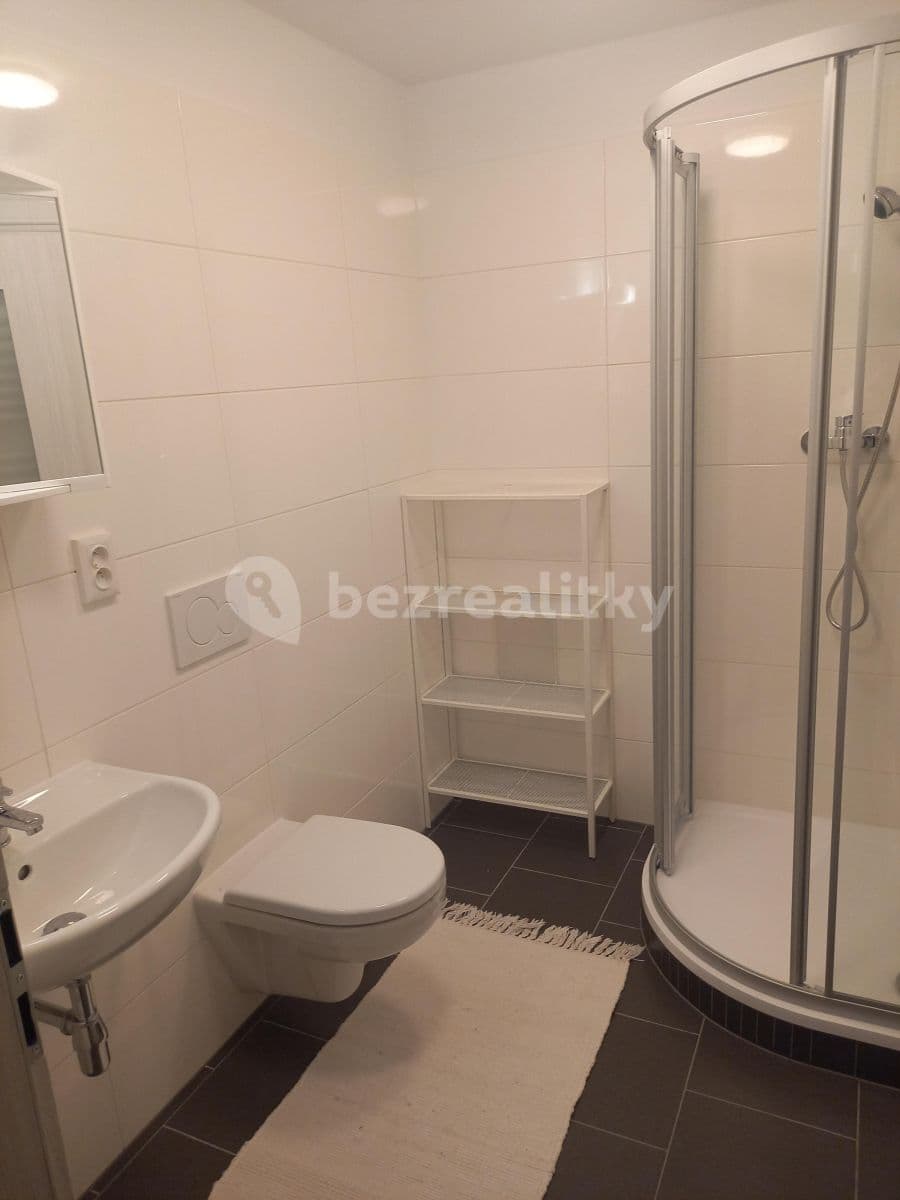 Pronájem bytu 1+kk 31 m², U Potoka, Mělník, Středočeský kraj Pronájem bytu 1+kk 31 m², U Potoka, Mělník, Středočeský kraj