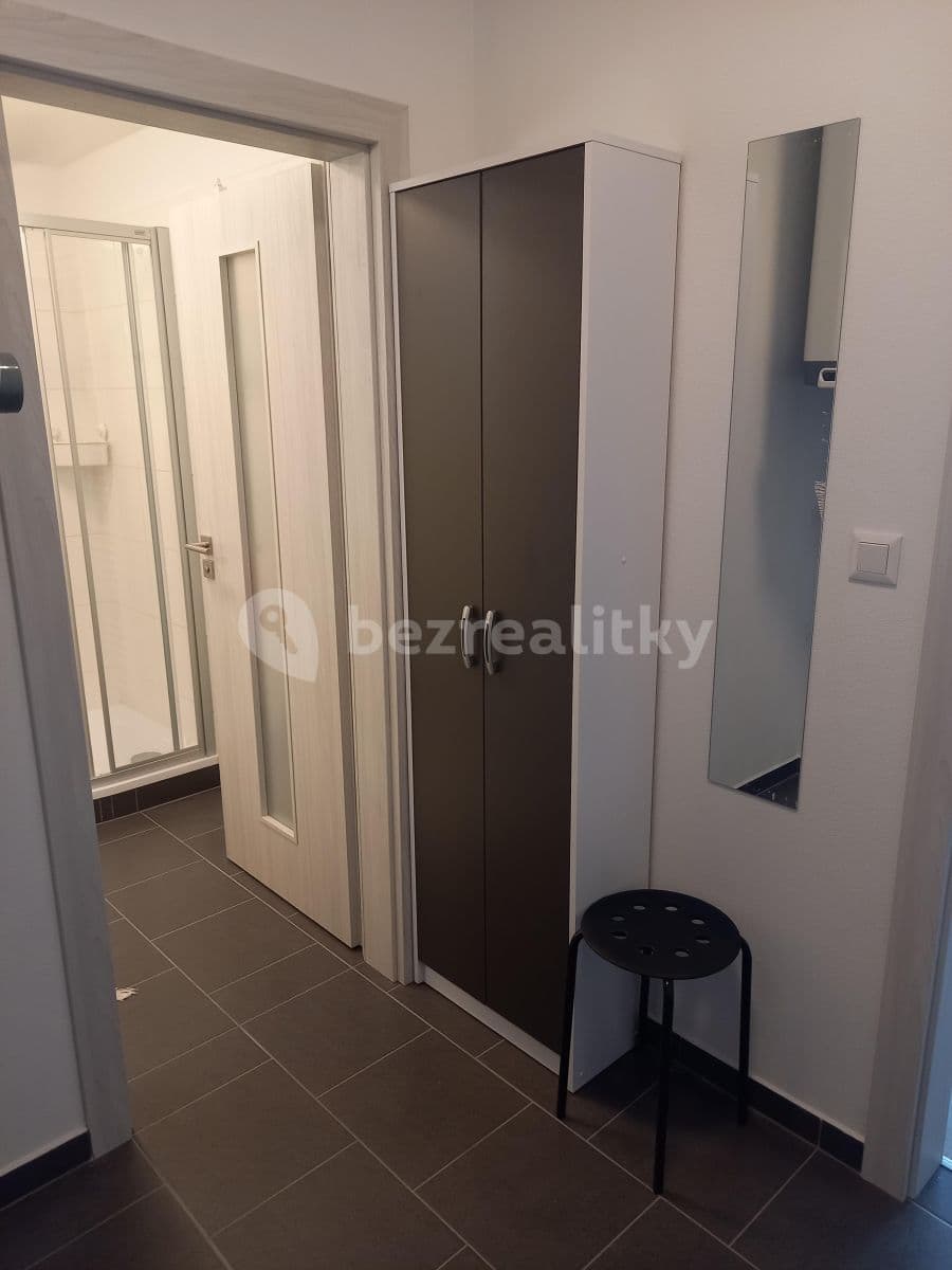 Pronájem bytu 1+kk 31 m², U Potoka, Mělník, Středočeský kraj Pronájem bytu 1+kk 31 m², U Potoka, Mělník, Středočeský kraj