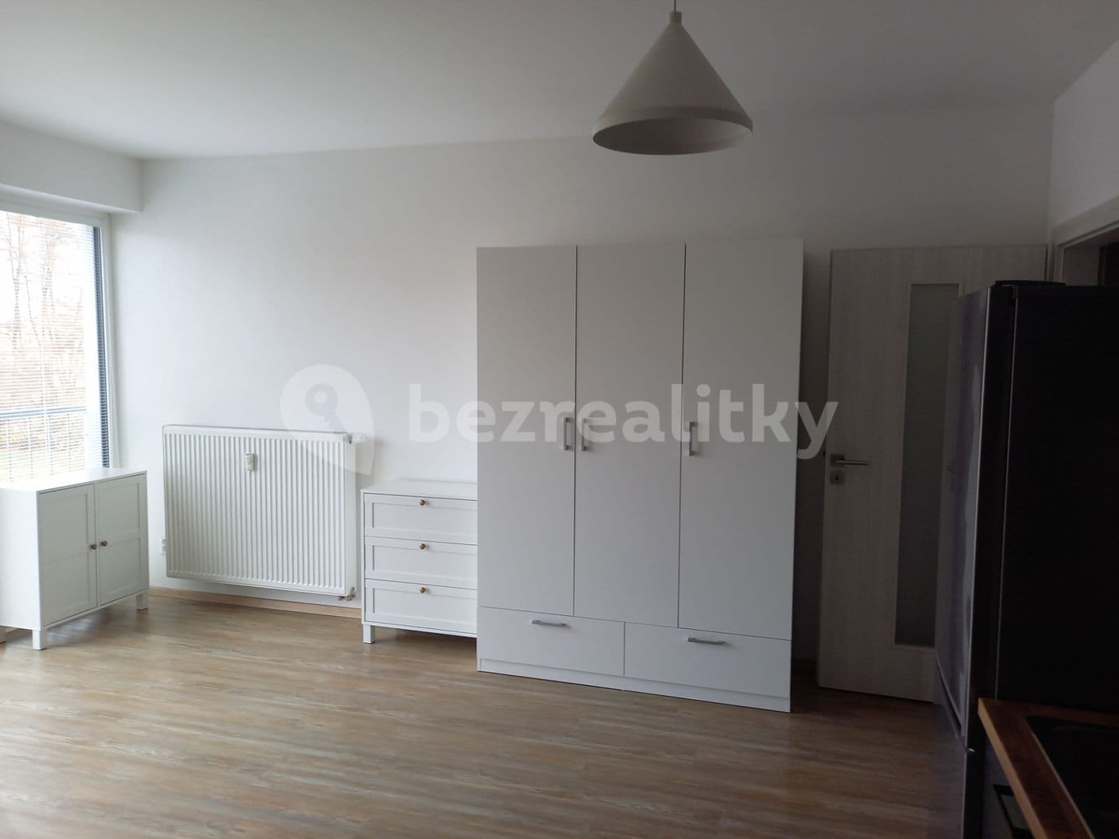 Pronájem bytu 1+kk 31 m², U Potoka, Mělník, Středočeský kraj Pronájem bytu 1+kk 31 m², U Potoka, Mělník, Středočeský kraj