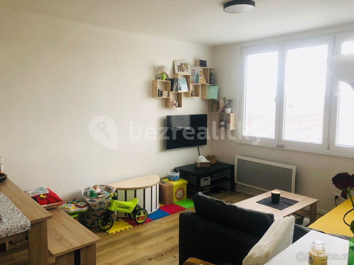 Pronájem bytu 2+1 52 m², Nádražní, Nová Bystřice, Jihočeský kraj Pronájem bytu 2+1 52 m², Nádražní, Nová Bystřice, Jihočeský kraj