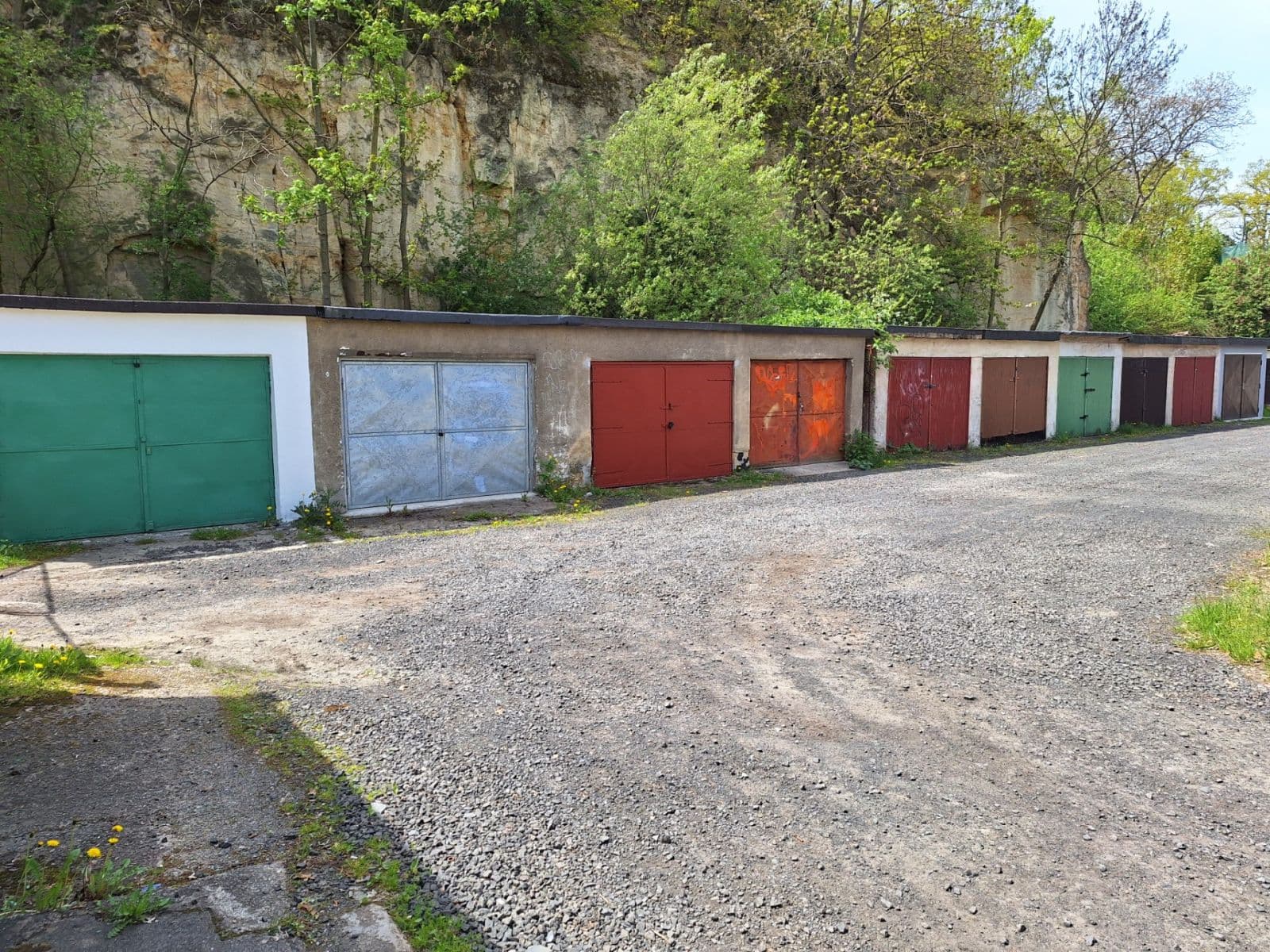 Prodej garáže 23 m², Pod Petřinami, Praha, Praha Prodej garáže 23 m², Pod Petřinami, Praha, Praha