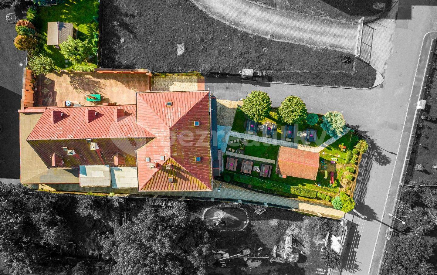 Prodej domu 700 m², pozemek 1.130 m², Velké Březno, Ústecký kraj