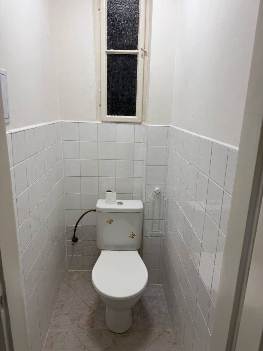 Pronájem bytu 2+kk 62 m², náměstí Dr. Václava Holého, Praha, Praha Pronájem bytu 2+kk 62 m², náměstí Dr. Václava Holého, Praha, Praha