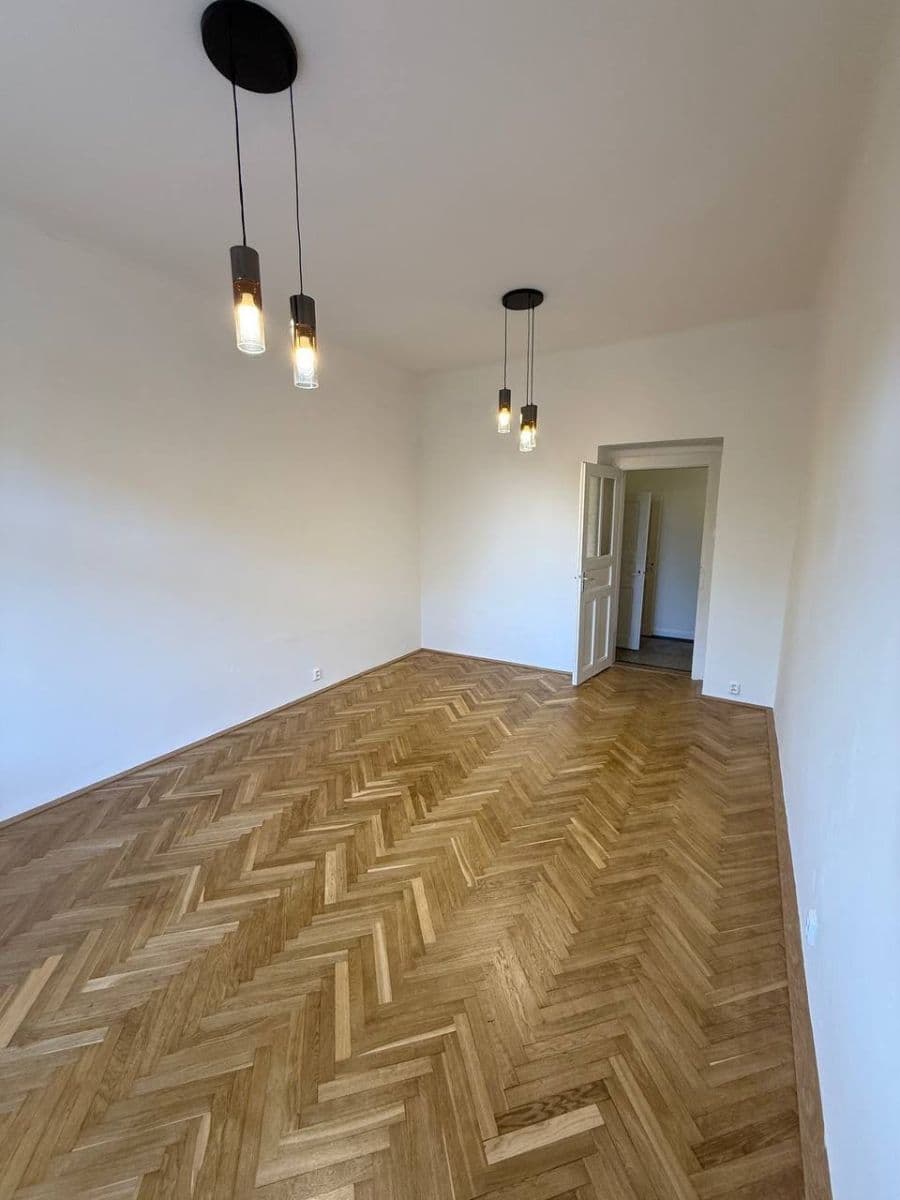 Pronájem bytu 2+kk 62 m², náměstí Dr. Václava Holého, Praha, Praha Pronájem bytu 2+kk 62 m², náměstí Dr. Václava Holého, Praha, Praha