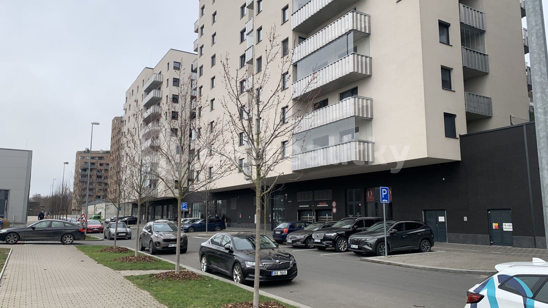 Pronájem garáže 16 m², Zvěřinova, Praha, Praha Pronájem garáže 16 m², Zvěřinova, Praha, Praha