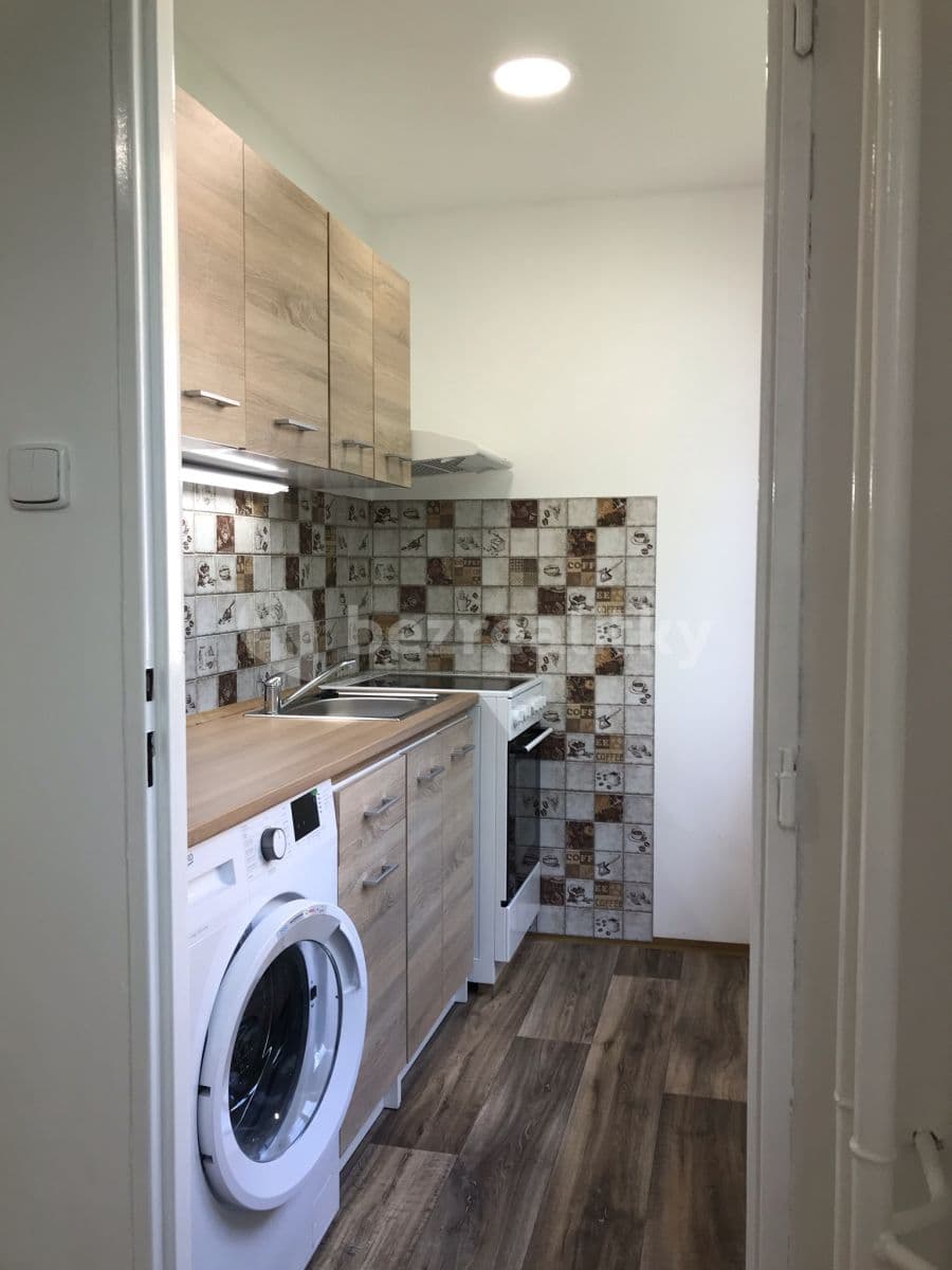 Pronájem bytu 1+kk 30 m², Hlávkova, Teplice, Ústecký kraj Pronájem bytu 1+kk 30 m², Hlávkova, Teplice, Ústecký kraj