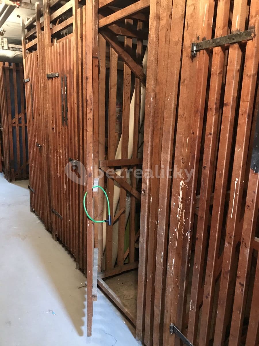 Pronájem bytu 1+kk 30 m², Hlávkova, Teplice, Ústecký kraj Pronájem bytu 1+kk 30 m², Hlávkova, Teplice, Ústecký kraj