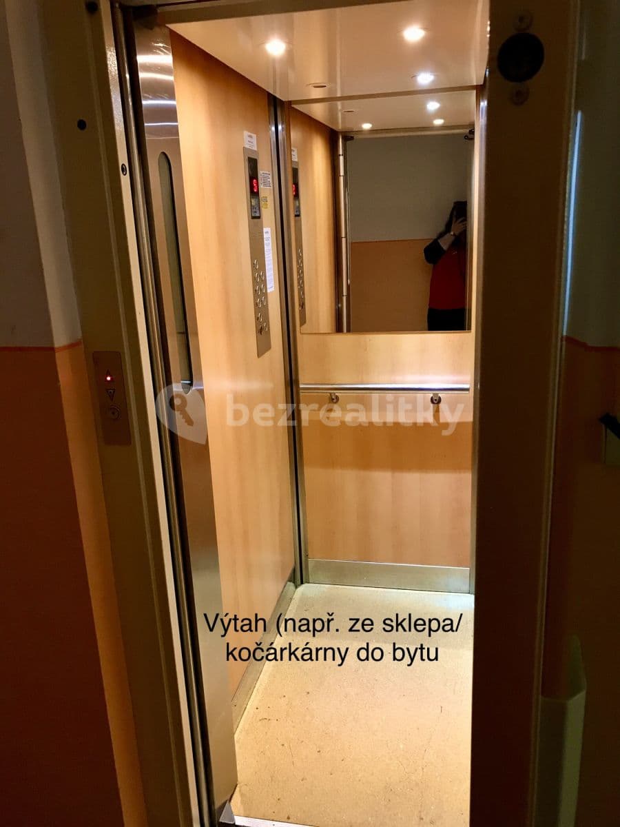 Pronájem bytu 1+kk 30 m², Hlávkova, Teplice, Ústecký kraj Pronájem bytu 1+kk 30 m², Hlávkova, Teplice, Ústecký kraj