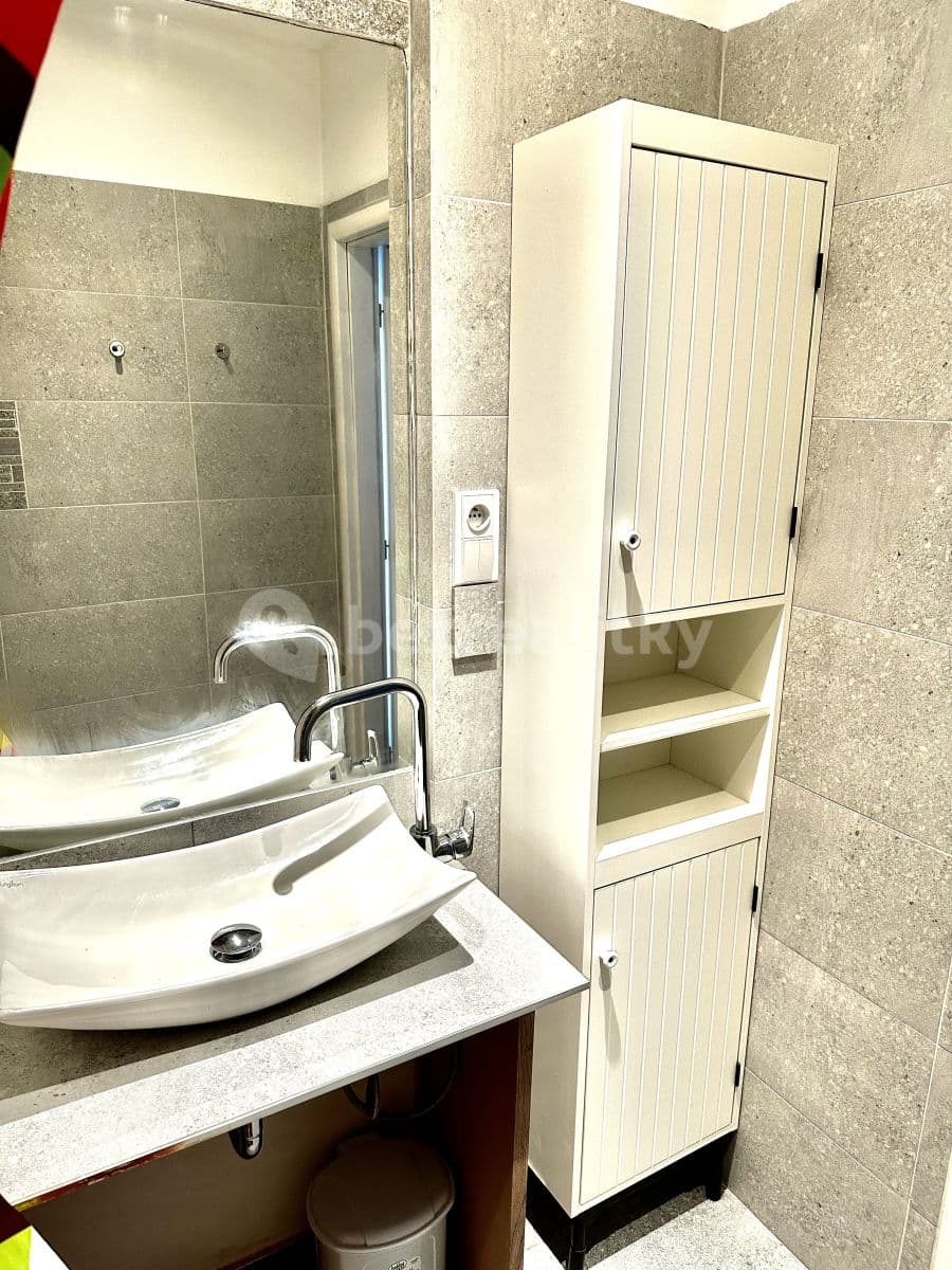 Pronájem bytu 2+kk 45 m², Ke Strašnické, Praha, Praha Pronájem bytu 2+kk 45 m², Ke Strašnické, Praha, Praha