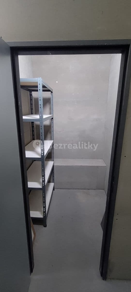 Pronájem bytu 1+1 40 m², Roháčova, Praha, Praha Pronájem bytu 1+1 40 m², Roháčova, Praha, Praha