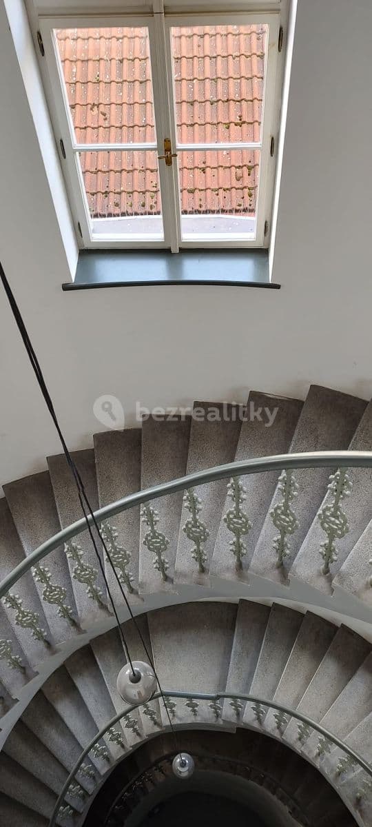 Pronájem bytu 1+1 40 m², Roháčova, Praha, Praha Pronájem bytu 1+1 40 m², Roháčova, Praha, Praha