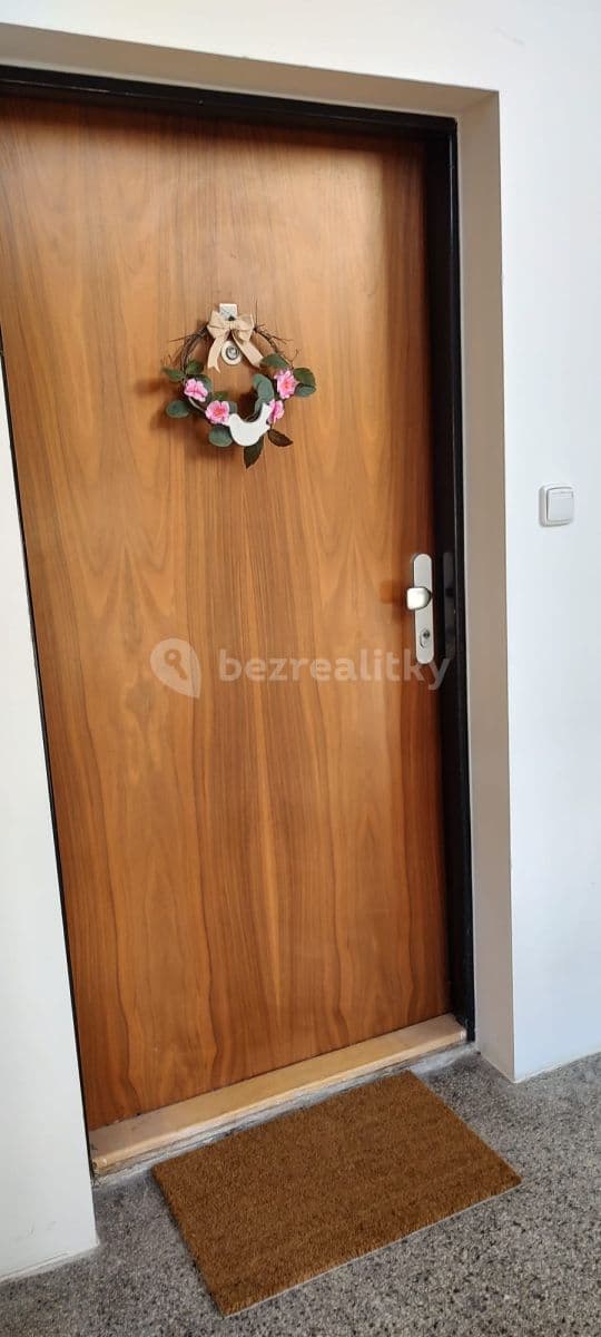 Pronájem bytu 1+1 40 m², Roháčova, Praha, Praha Pronájem bytu 1+1 40 m², Roháčova, Praha, Praha