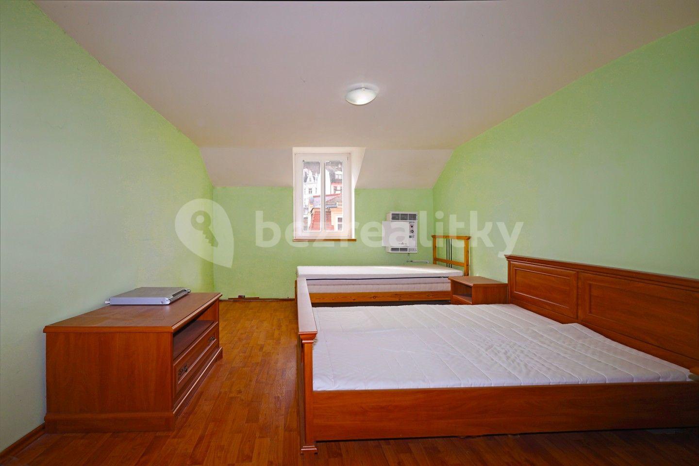 Prodej bytu 3+1 74 m², Vřídelní, Karlovy Vary, Karlovarský kraj
