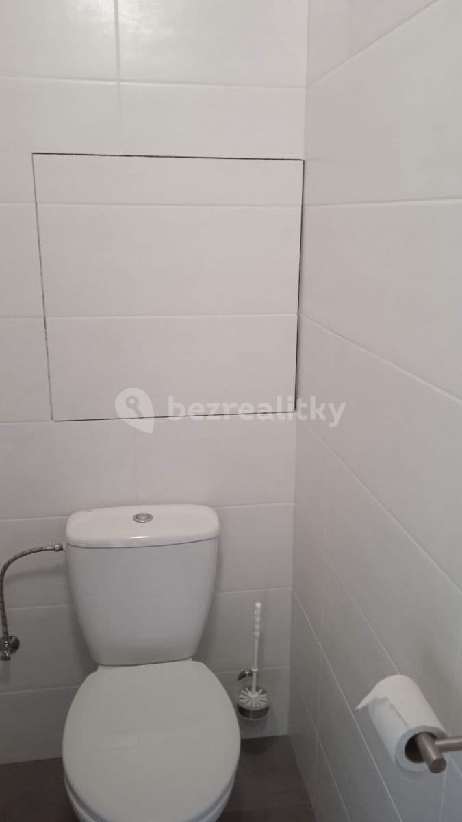 Pronájem bytu 1+1 40 m², Toužimská, Plzeň, Plzeňský kraj Pronájem bytu 1+1 40 m², Toužimská, Plzeň, Plzeňský kraj