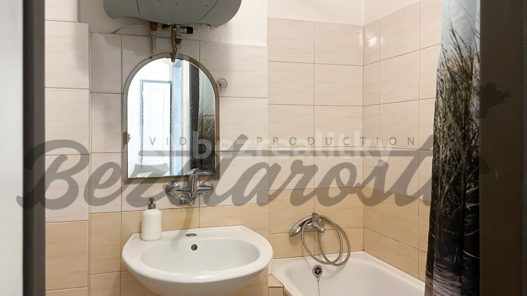 Pronájem bytu 1+1 34 m², Vrchlického, Praha, Praha Pronájem bytu 1+1 34 m², Vrchlického, Praha, Praha