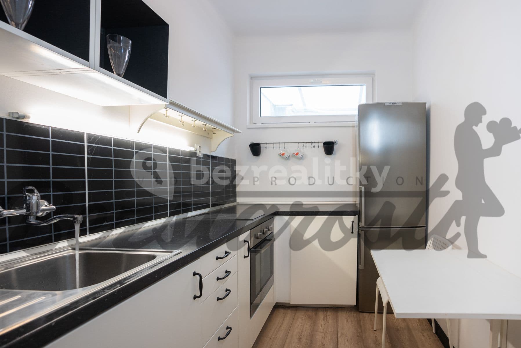 Pronájem bytu 1+1 34 m², Vrchlického, Praha, Praha Pronájem bytu 1+1 34 m², Vrchlického, Praha, Praha