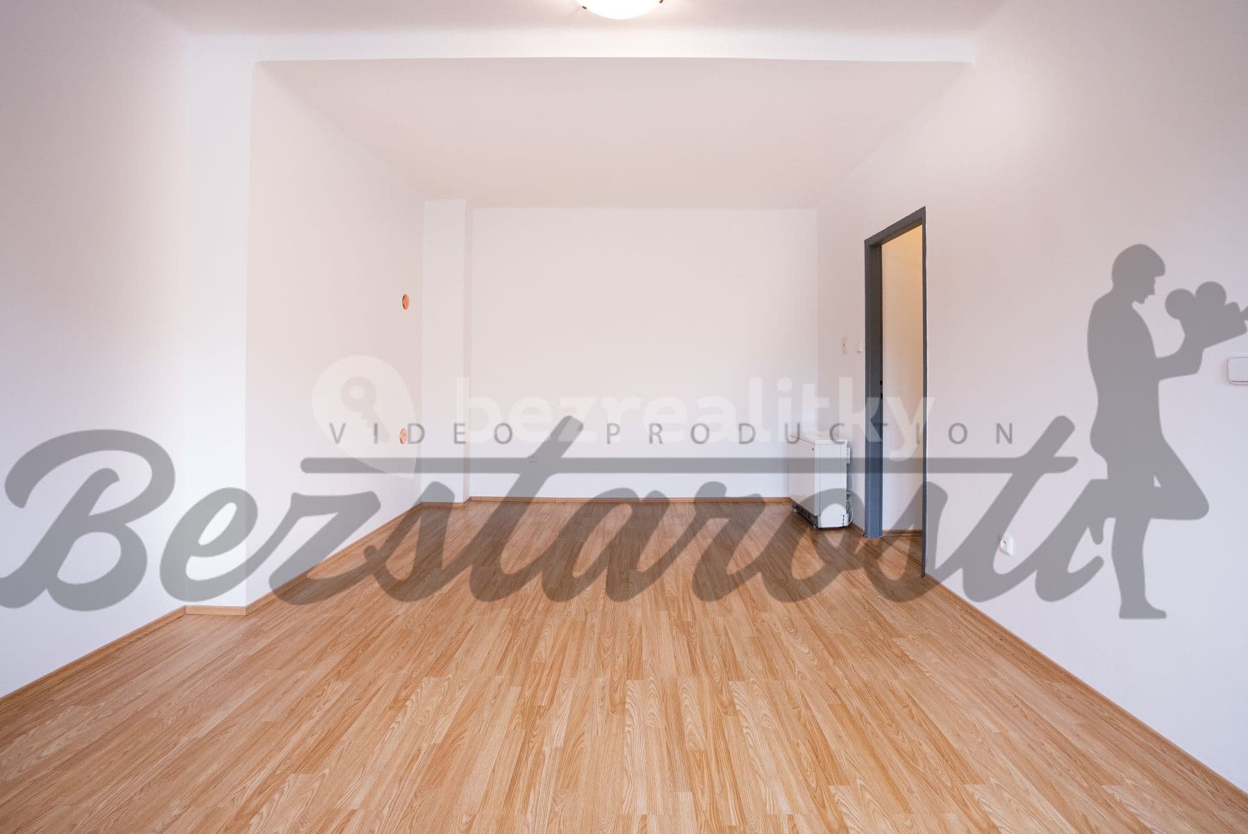 Pronájem bytu 1+1 34 m², Vrchlického, Praha, Praha Pronájem bytu 1+1 34 m², Vrchlického, Praha, Praha