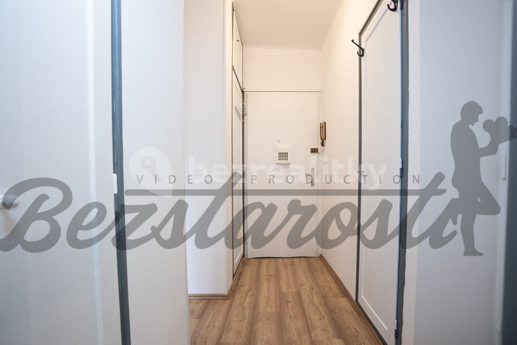 Pronájem bytu 1+1 34 m², Vrchlického, Praha, Praha Pronájem bytu 1+1 34 m², Vrchlického, Praha, Praha