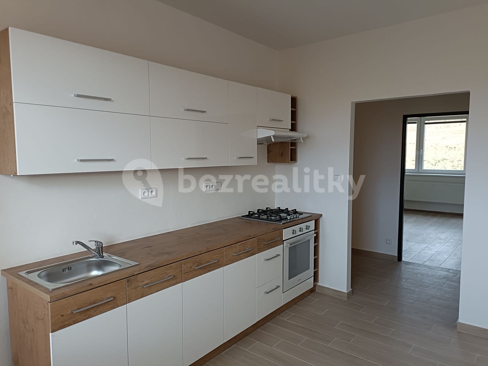 Pronájem bytu 3+1 79 m², Rohozec, Jihomoravský kraj Pronájem bytu 3+1 79 m², Rohozec, Jihomoravský kraj