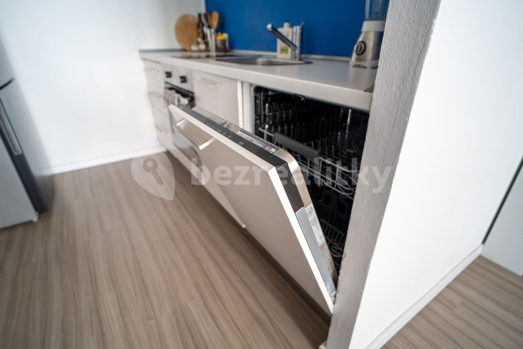 Pronájem bytu 2+kk 44 m², Hráského, Praha, Praha Pronájem bytu 2+kk 44 m², Hráského, Praha, Praha