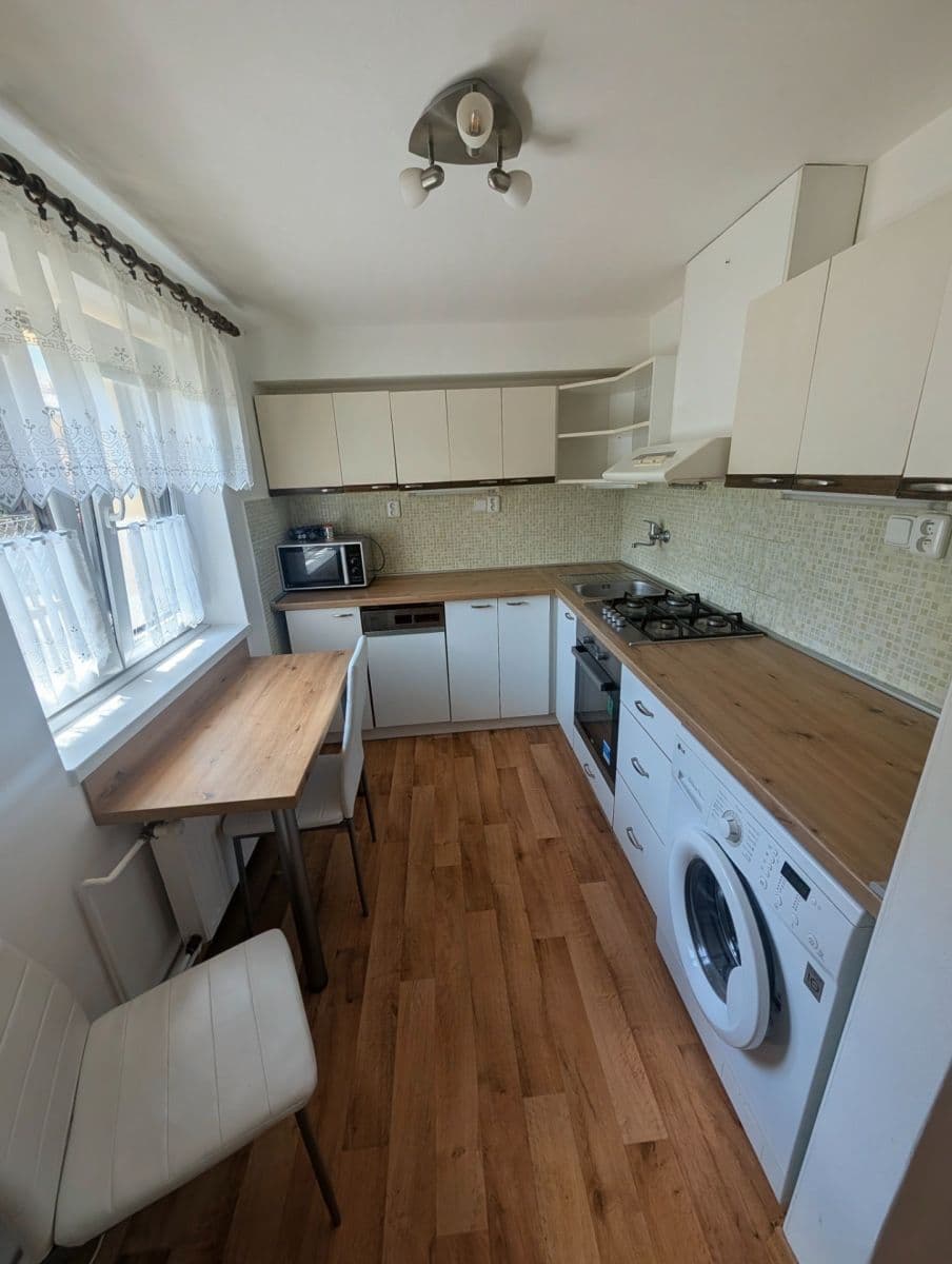 Pronájem bytu 2+1 36 m², Želivského, Jablonec nad Nisou, Liberecký kraj Pronájem bytu 2+1 36 m², Želivského, Jablonec nad Nisou, Liberecký kraj