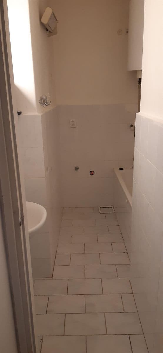 Pronájem bytu 2+1 77 m², Sdružení, Praha, Praha Pronájem bytu 2+1 77 m², Sdružení, Praha, Praha