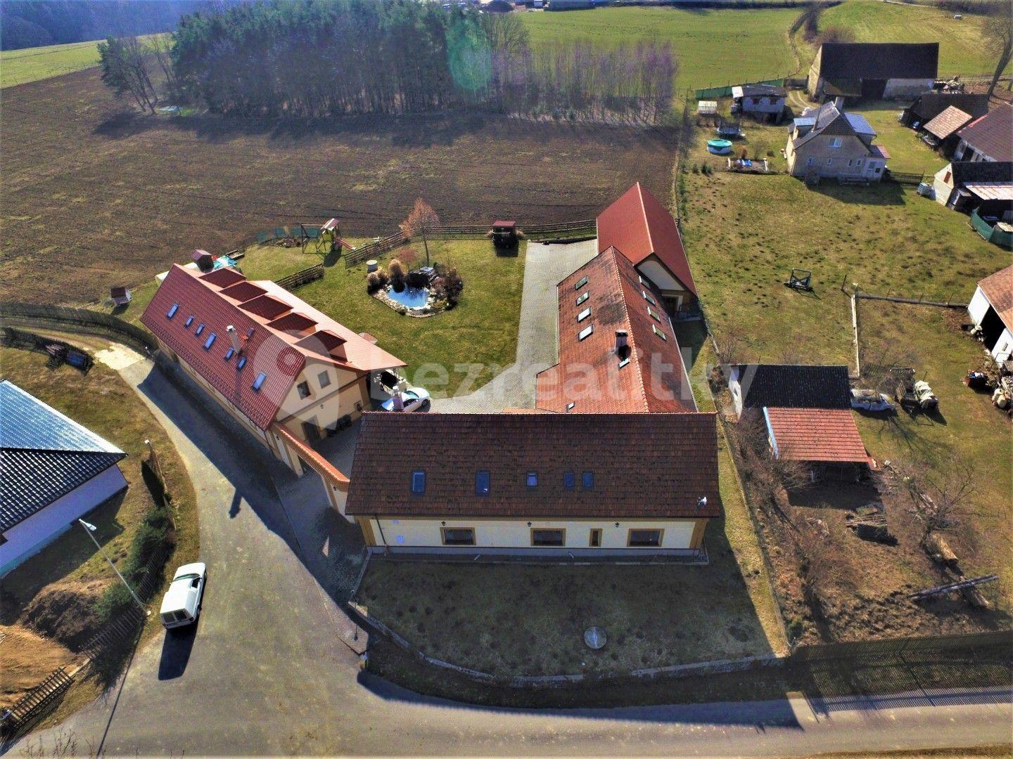 Prodej domu 764 m², pozemek 3.411 m², Nová Ves u Mladé Vožice, Jihočeský kraj