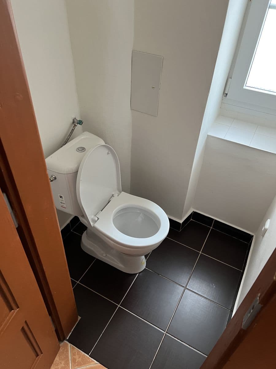 Pronájem bytu 1+kk 37 m², Kovářská, Praha, Praha Pronájem bytu 1+kk 37 m², Kovářská, Praha, Praha