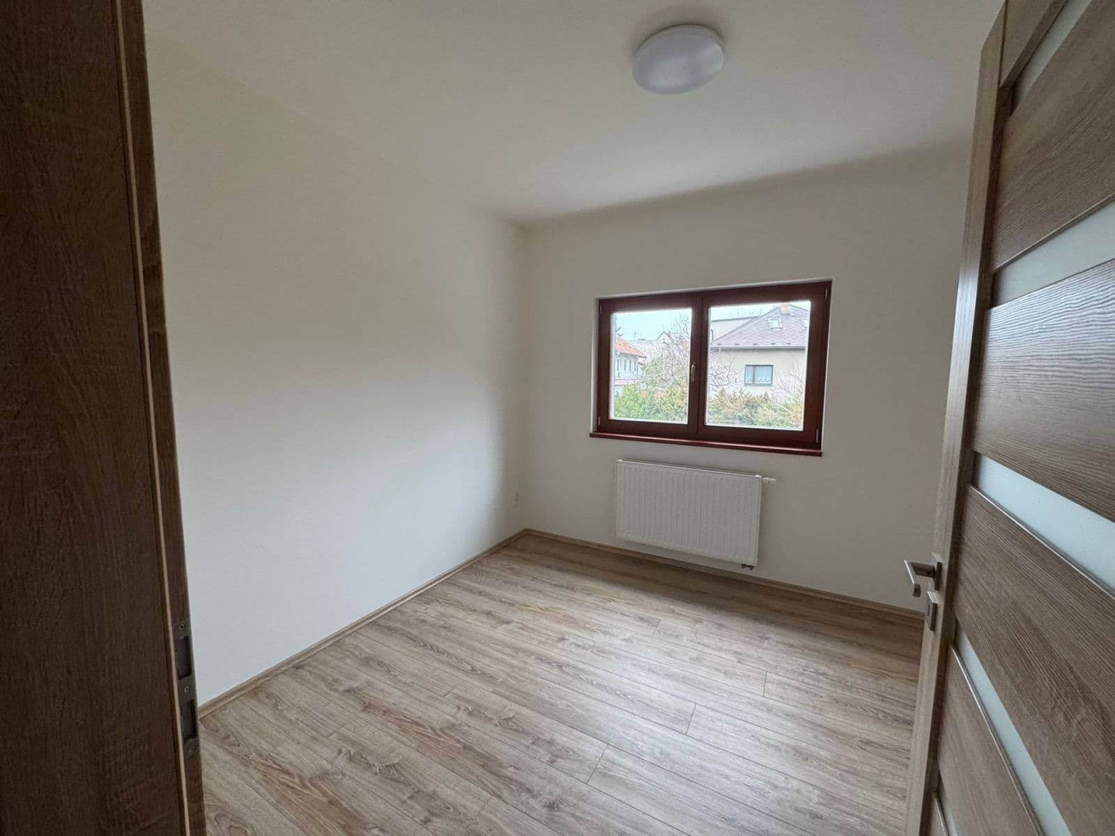 Pronájem bytu 2+kk 47 m², Zahradní, Jílové u Prahy, Středočeský kraj Pronájem bytu 2+kk 47 m², Zahradní, Jílové u Prahy, Středočeský kraj