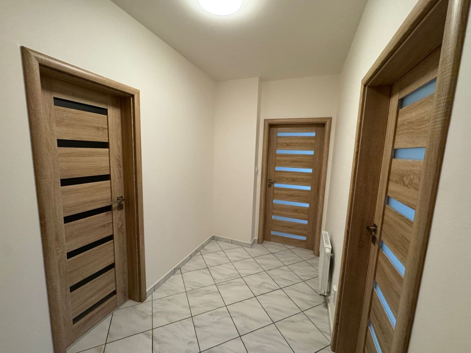 Pronájem bytu 2+kk 47 m², Zahradní, Jílové u Prahy, Středočeský kraj Pronájem bytu 2+kk 47 m², Zahradní, Jílové u Prahy, Středočeský kraj