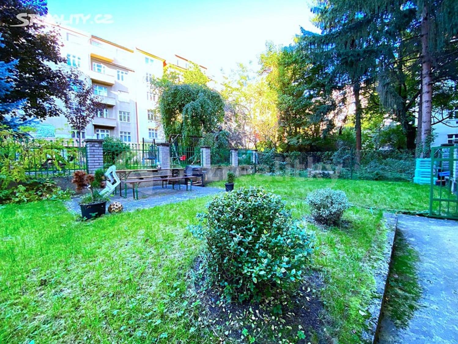 Pronájem bytu 1+kk 28 m², Na Dolinách, Praha, Praha Pronájem bytu 1+kk 28 m², Na Dolinách, Praha, Praha
