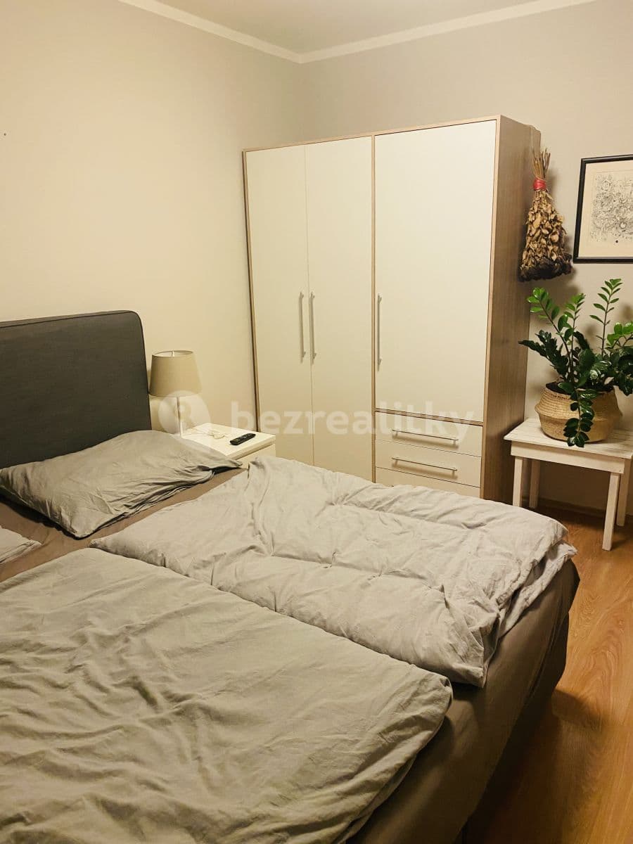 Pronájem bytu 3+kk 63 m², Na Kavčí skále, Říčany, Středočeský kraj Pronájem bytu 3+kk 63 m², Na Kavčí skále, Říčany, Středočeský kraj