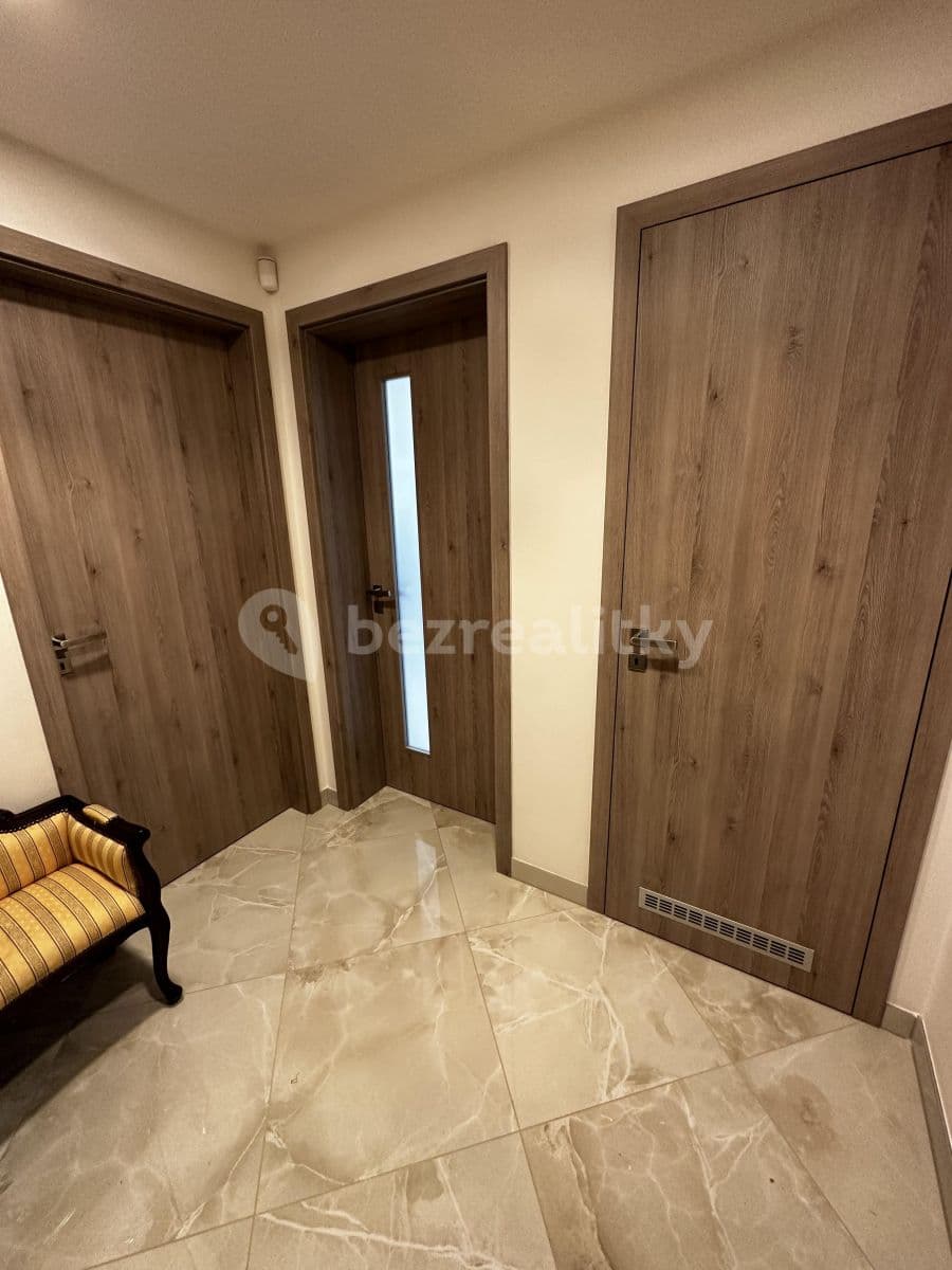 Pronájem bytu 2+kk 83 m², Lučištníků, Praha, Praha Pronájem bytu 2+kk 83 m², Lučištníků, Praha, Praha