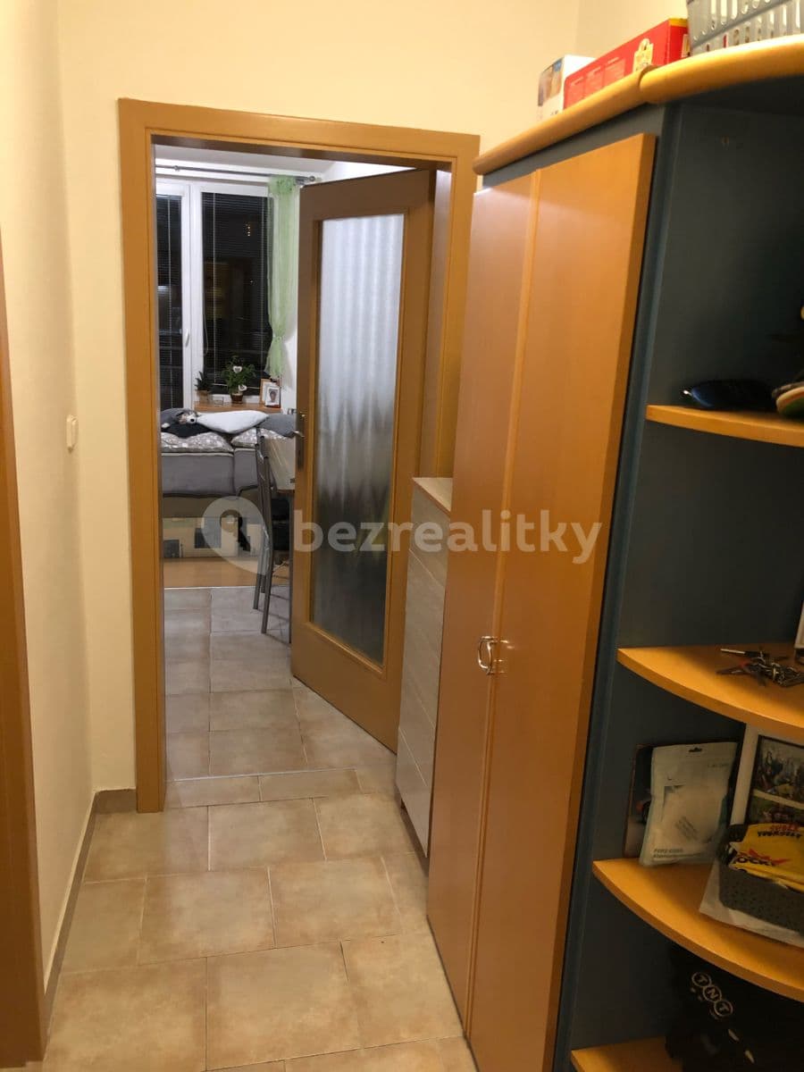 Pronájem bytu 1+kk 30 m², Na Honech I, Zlín, Zlínský kraj Pronájem bytu 1+kk 30 m², Na Honech I, Zlín, Zlínský kraj