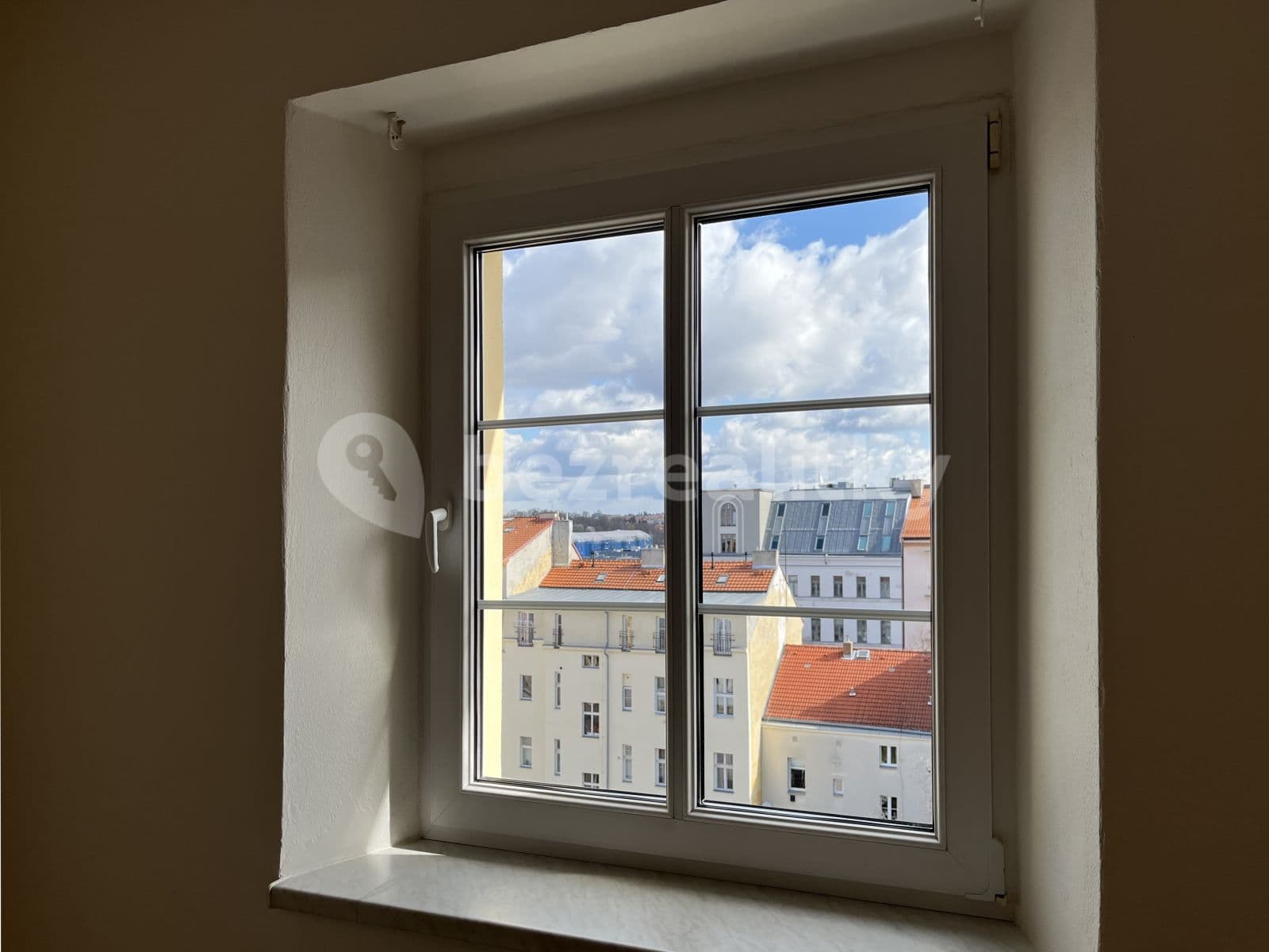 Pronájem bytu 2+1 53 m², Velehradská, Praha, Praha Pronájem bytu 2+1 53 m², Velehradská, Praha, Praha