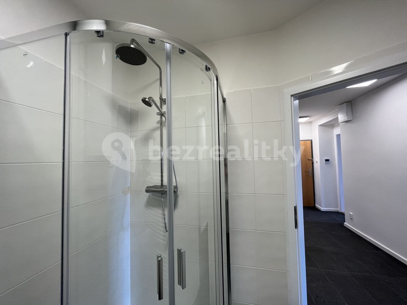 Pronájem bytu 2+1 53 m², Velehradská, Praha, Praha Pronájem bytu 2+1 53 m², Velehradská, Praha, Praha