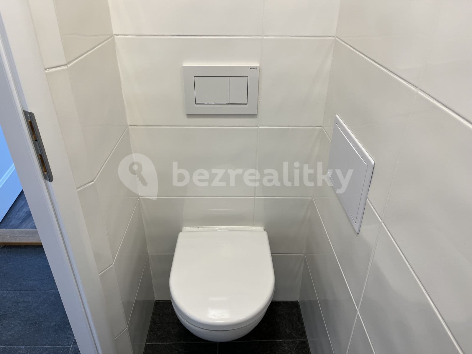 Pronájem bytu 2+1 53 m², Velehradská, Praha, Praha Pronájem bytu 2+1 53 m², Velehradská, Praha, Praha