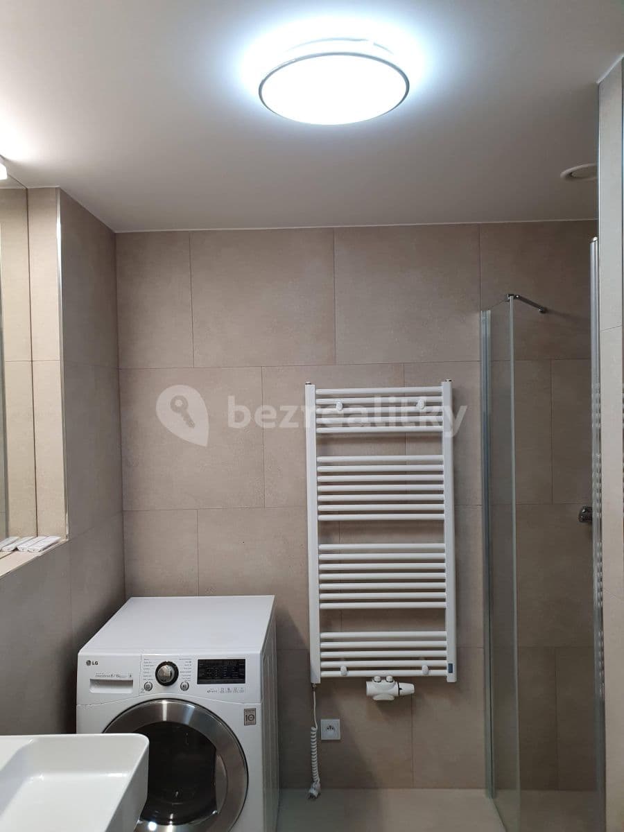 Pronájem bytu 1+kk 39 m², Pod Dálnicí, Praha, Praha Pronájem bytu 1+kk 39 m², Pod Dálnicí, Praha, Praha